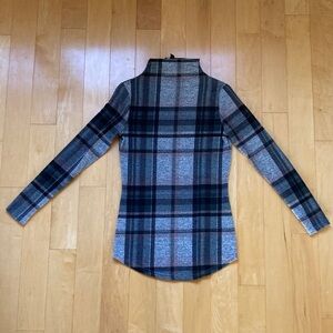 Le Chateau Gray Plaid Women's Top